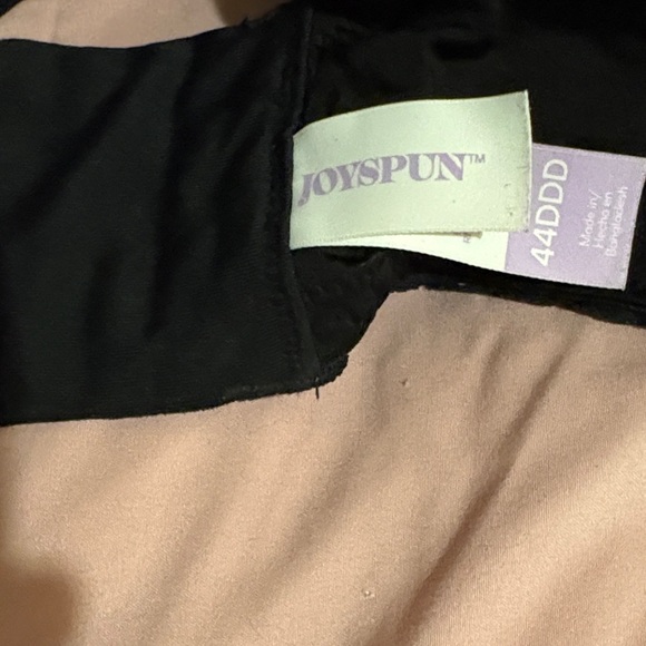 Sleek Black Lace Bra by Joyspun with lace detail. Size 44DDD. - Picture 4 of 4